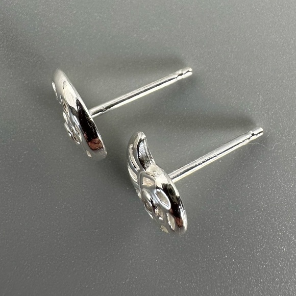 Sterling Silver CZ Sea Shell Earring - Picture 9 of 12